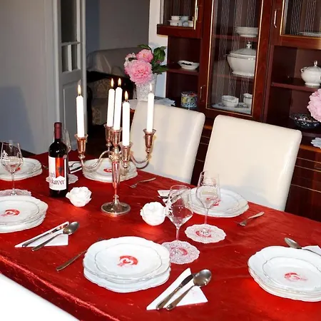 Bor-furdo Apartman Villa Eger